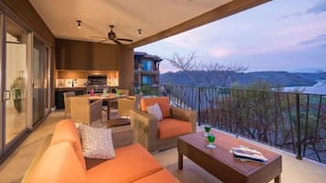 Estrella de Mar - Condo | 1 bedroom, premium bedding, in-room safe, individually decorated