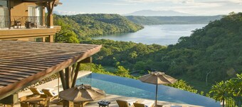 Papagayo Luxury