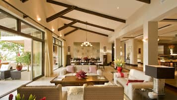 Belvedere - Villa | Living area | Flat-screen TV