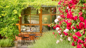 Traditional-Apartment, 2 Schlafzimmer (Giotto) | Terrasse/Patio