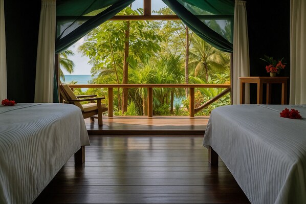 Bungalow Beachfront | Coffres-forts dans les chambres, Wi-Fi gratuit, draps fournis