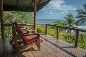 In-room safe, free WiFi, bed sheets - La Leona Eco Lodge (Puerto Jiménez)