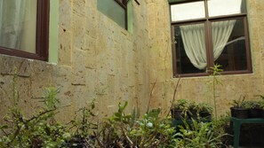 Reception - The Roof Backpackers Hostel (Guadalajara)