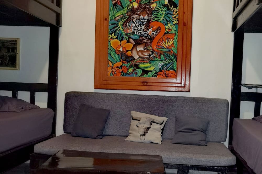 The Roof Backpackers Hostel