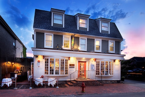 Bouchard Inn & Restaurant