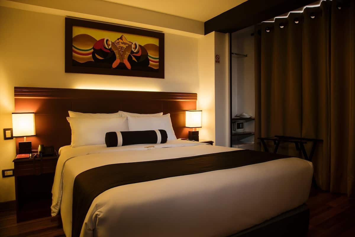 Minibar, in-room safe, desk, blackout drapes