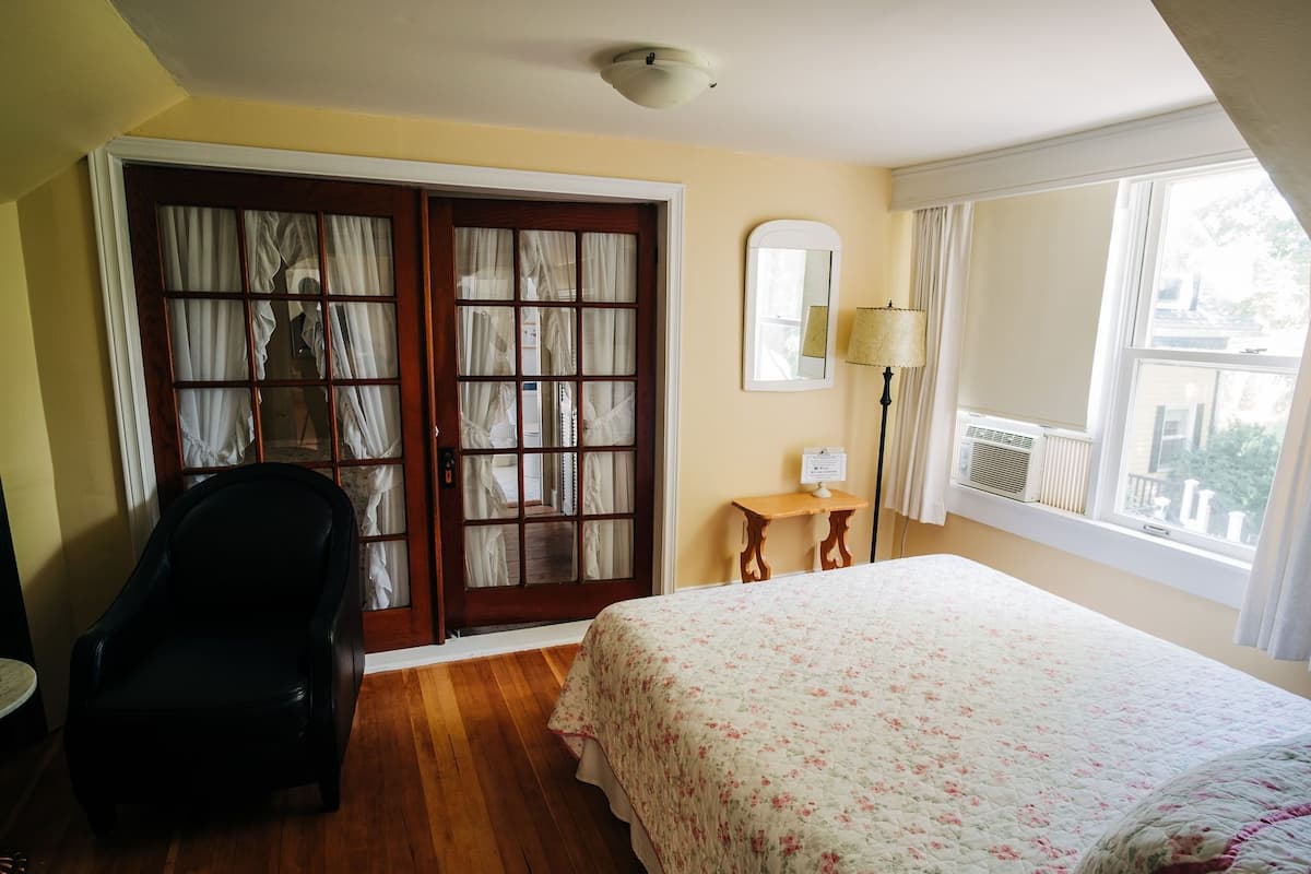 Fundy Suite | 1 slaapkamer, luxe beddengoed, een strijkplank/strijkijzer, gratis wifi