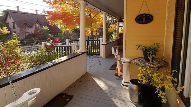 Front of property - Farmhouse Inn B&B (Canning)
