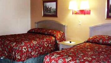 Kamar Standar, 2 Tempat Tidur Double | Meja kerja dan Wi-Fi gratis