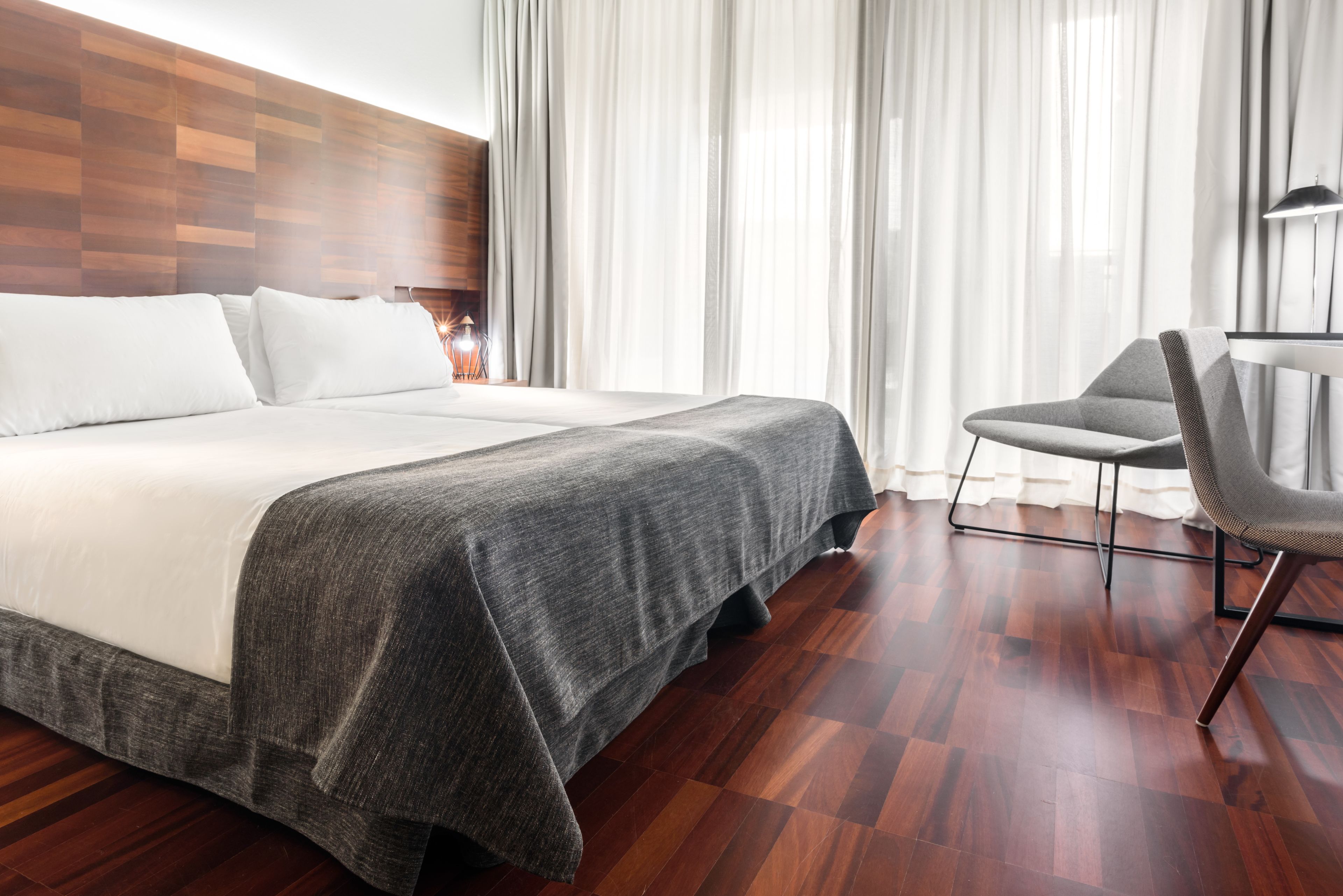 minibar, in-room safe, desk, blackout curtains