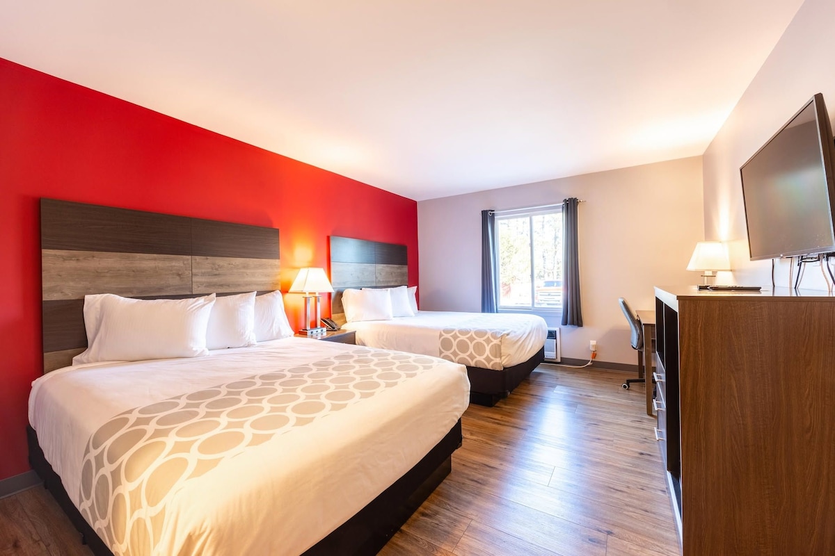 Standard Double Room, 2 Queen Beds | Premium bedding, laptop workspace, WiFi (free), bed sheets