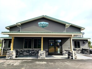 Front of property - The Inn at Canaan (Davis)