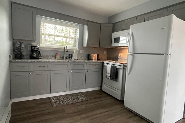 Deluxe-Suite, 2 Schlafzimmer | Eigene Küche | Kühlschrank, Mikrowelle, Wasserkocher mit Kaffee-/Teezubehör