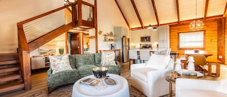 Chalet Luxury | Area soggiorno | TV LCD 45 pollici con canali satellitari