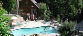 Mountain Shadow Resort