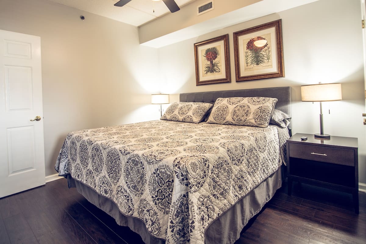 Appart'hôtel Signature, 1 chambre, cuisine, vue fleuve (Condo 14) | 1 chambre, literie de qualité supérieure, décoration personnalisée