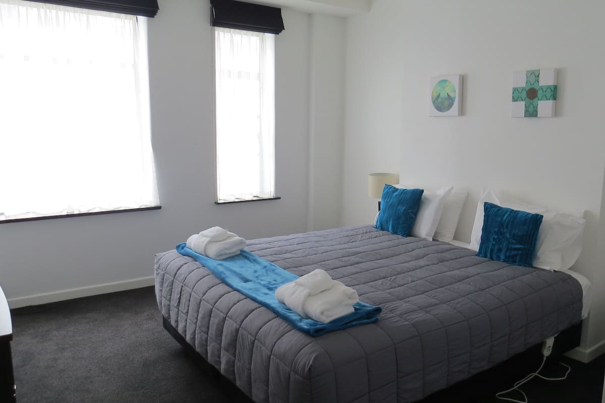 Appartement Familial, 3 chambres | Literie de qualité supérieure, fer et planche à repasser, Wi-Fi gratuit