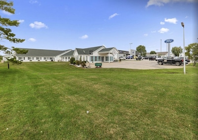 Red Bud Country Inn