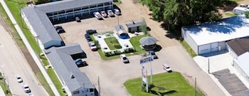 Colonial Motel and RV Park