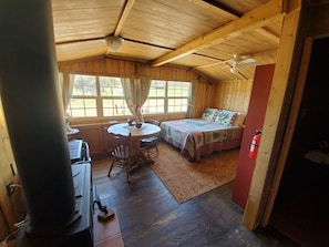 Cottage | Individually decorated, individually furnished, free WiFi, bed sheets - Colorado Cottages (Estes Park)