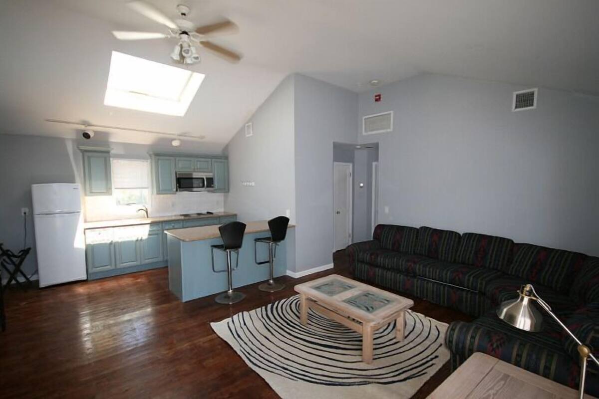 Family Bungalow | Living area | 50-inch Smart TV with digital channels, TV