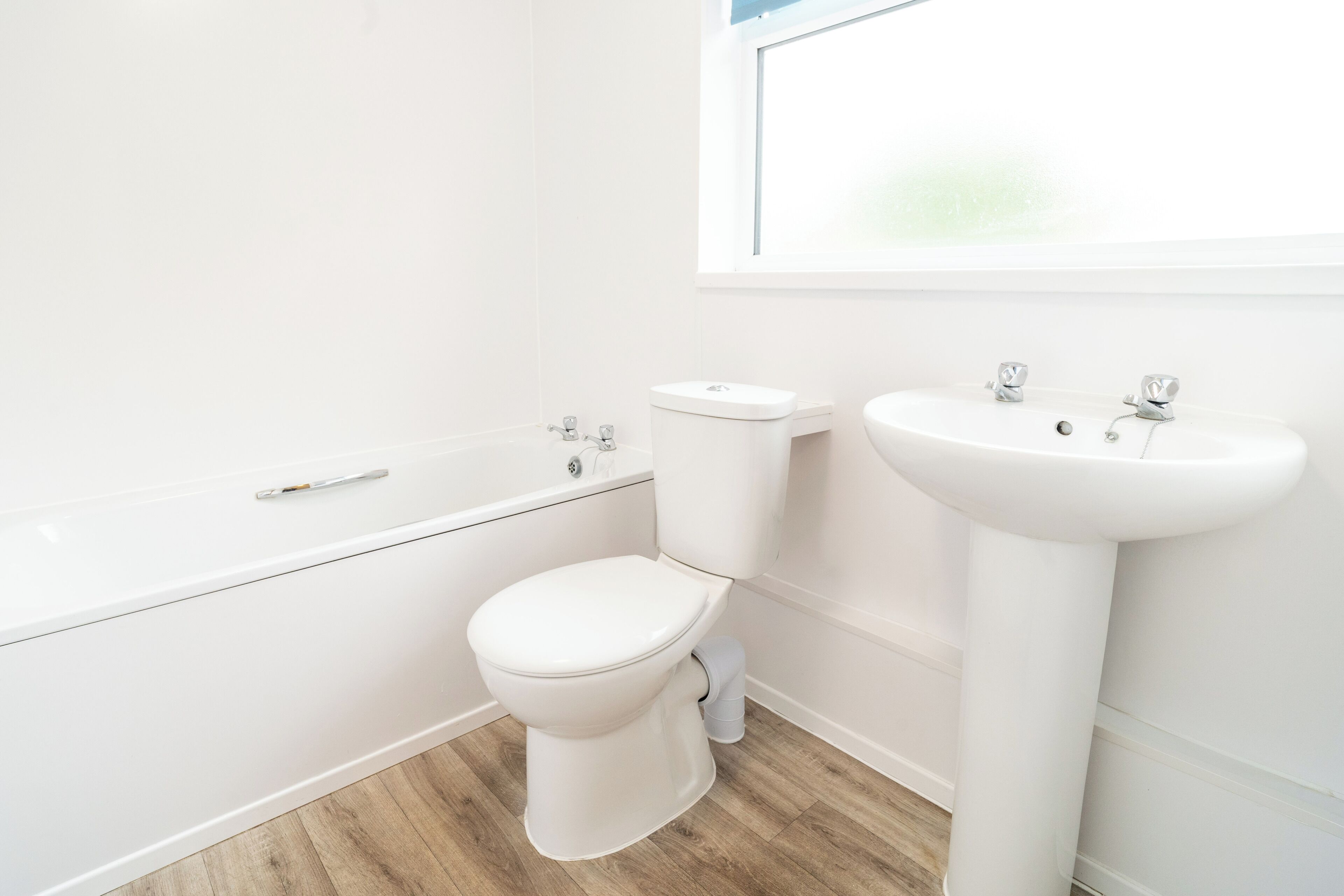 Habitación doble clásica | Baño | Regadera y toallas 