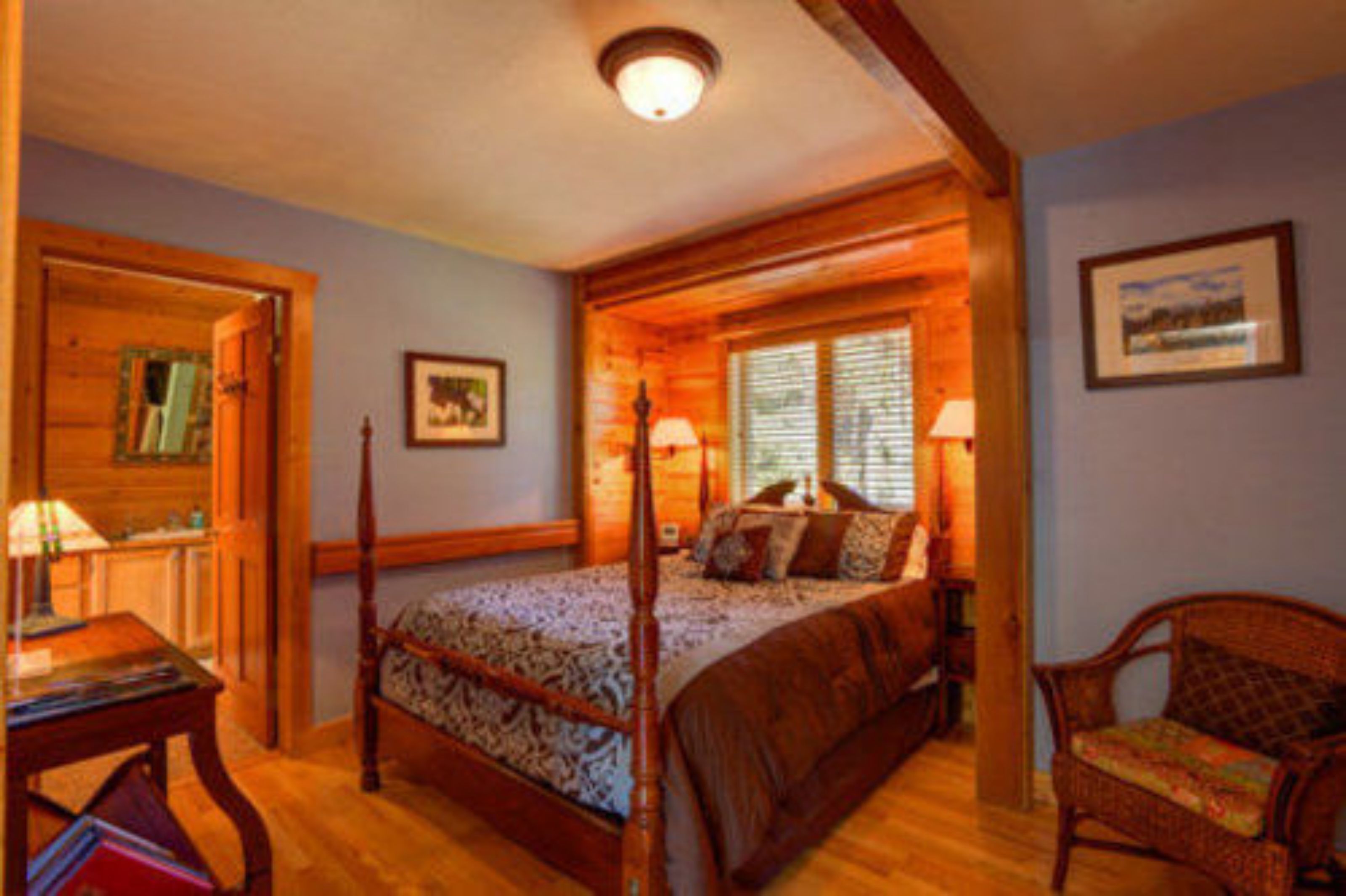 Room, Private Bathroom (The Apgar Room) | Premium bedding, iron/ironing board, free WiFi