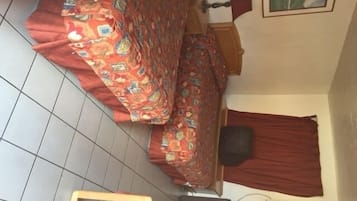 Room, 2 Double Beds | Free WiFi, bed sheets