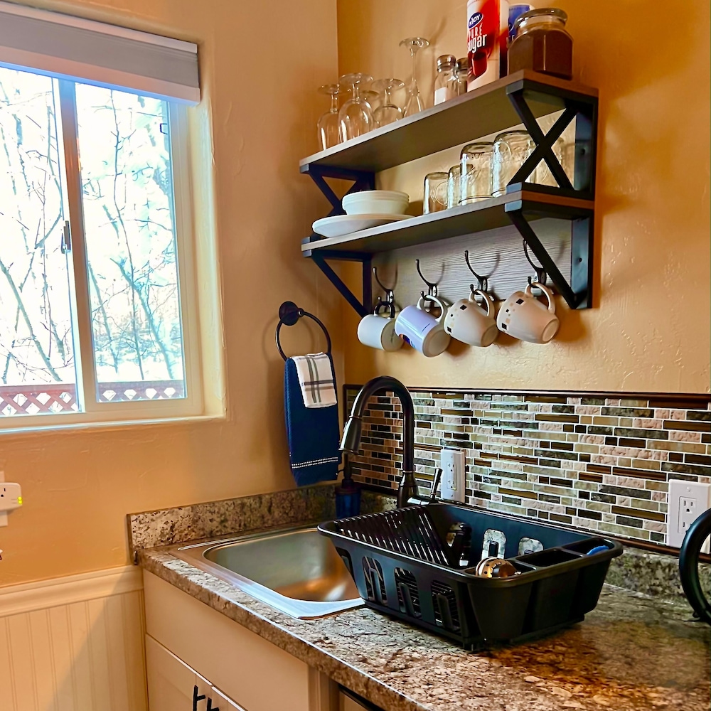 Chinook Wind Cabins by null