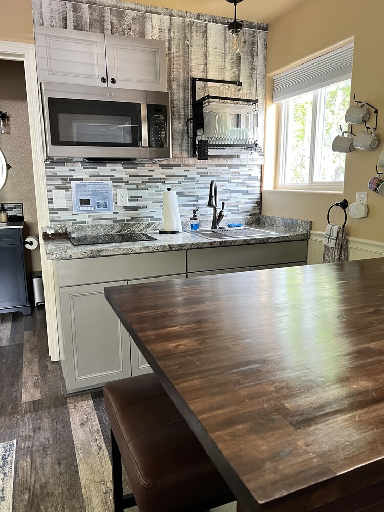 Chinook Wind Cabins by null