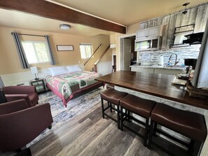 家庭小屋, 1 间卧室, 简易厨房 | 高档床上用品、特色装修、特色家居、遮光窗帘