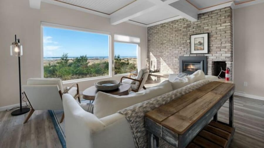 The Tides by the Sea