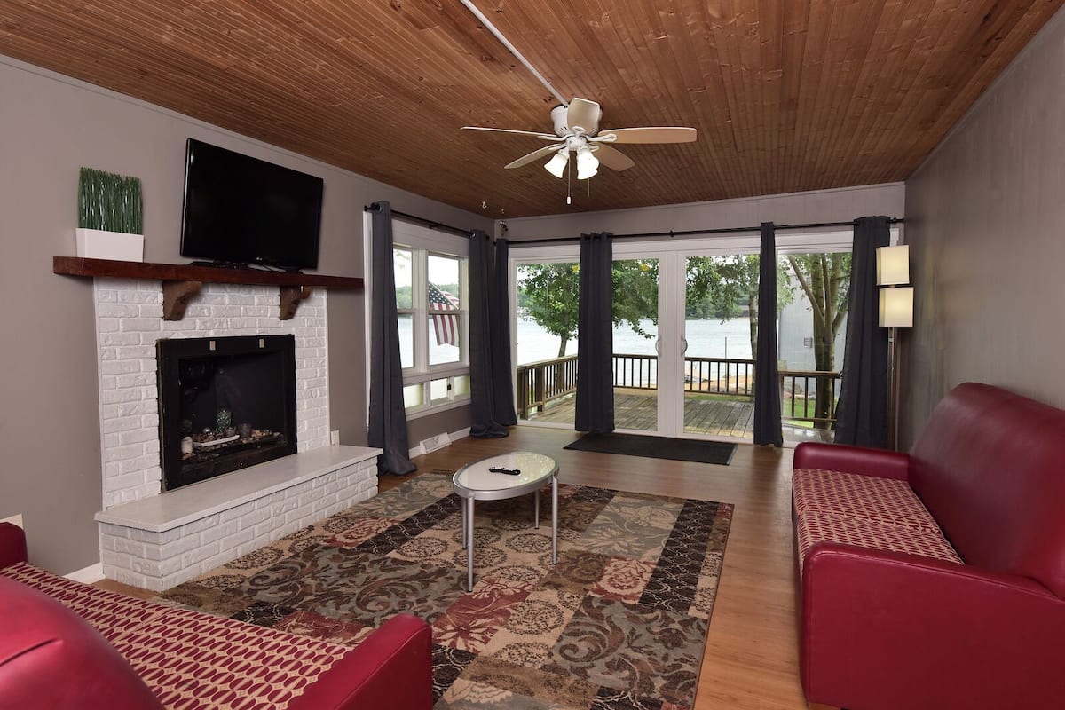 Premier Villa | 3 bedrooms, individually furnished, iron/ironing board, free WiFi
