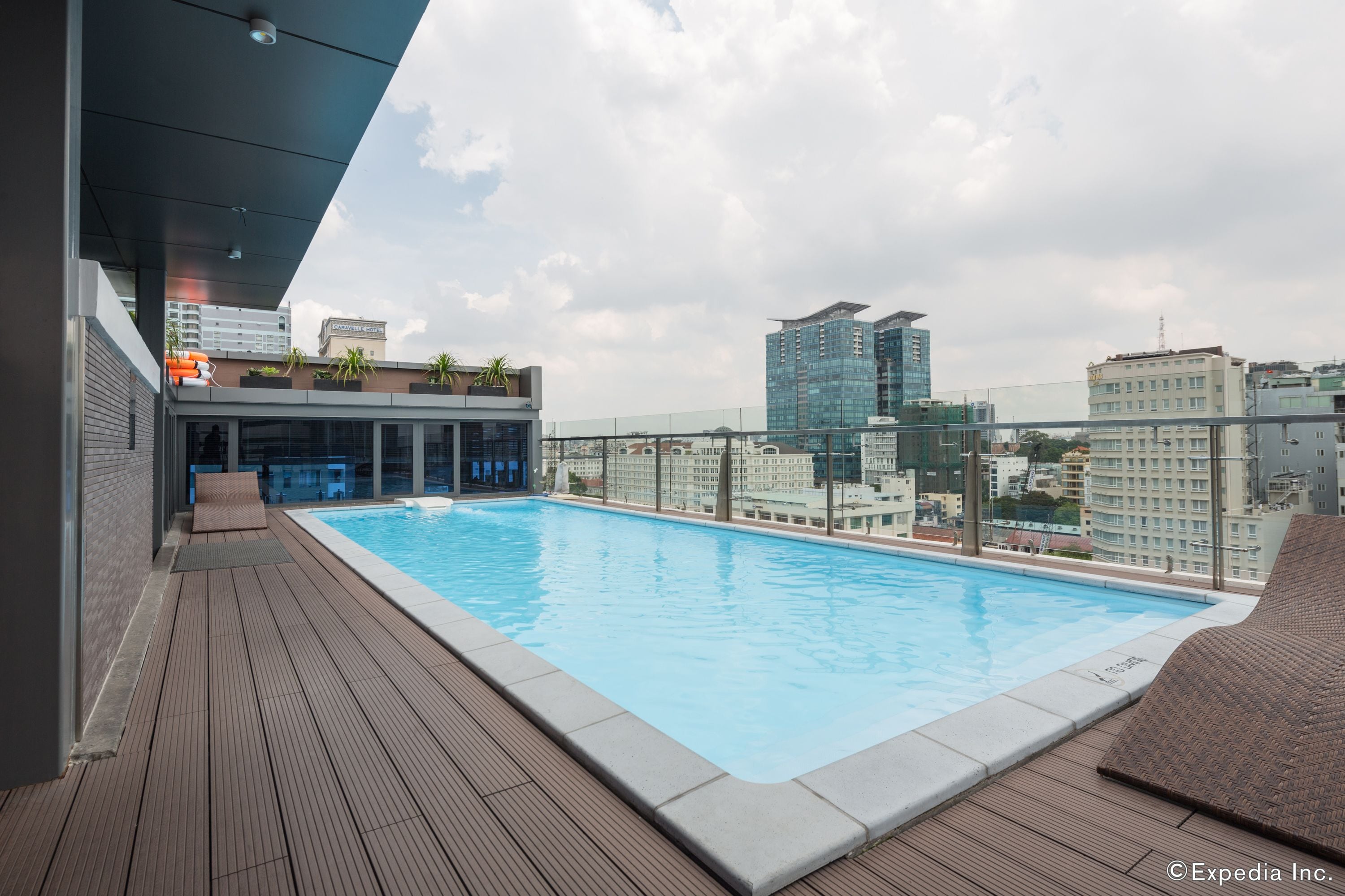 outdoor pool, pool umbrellas