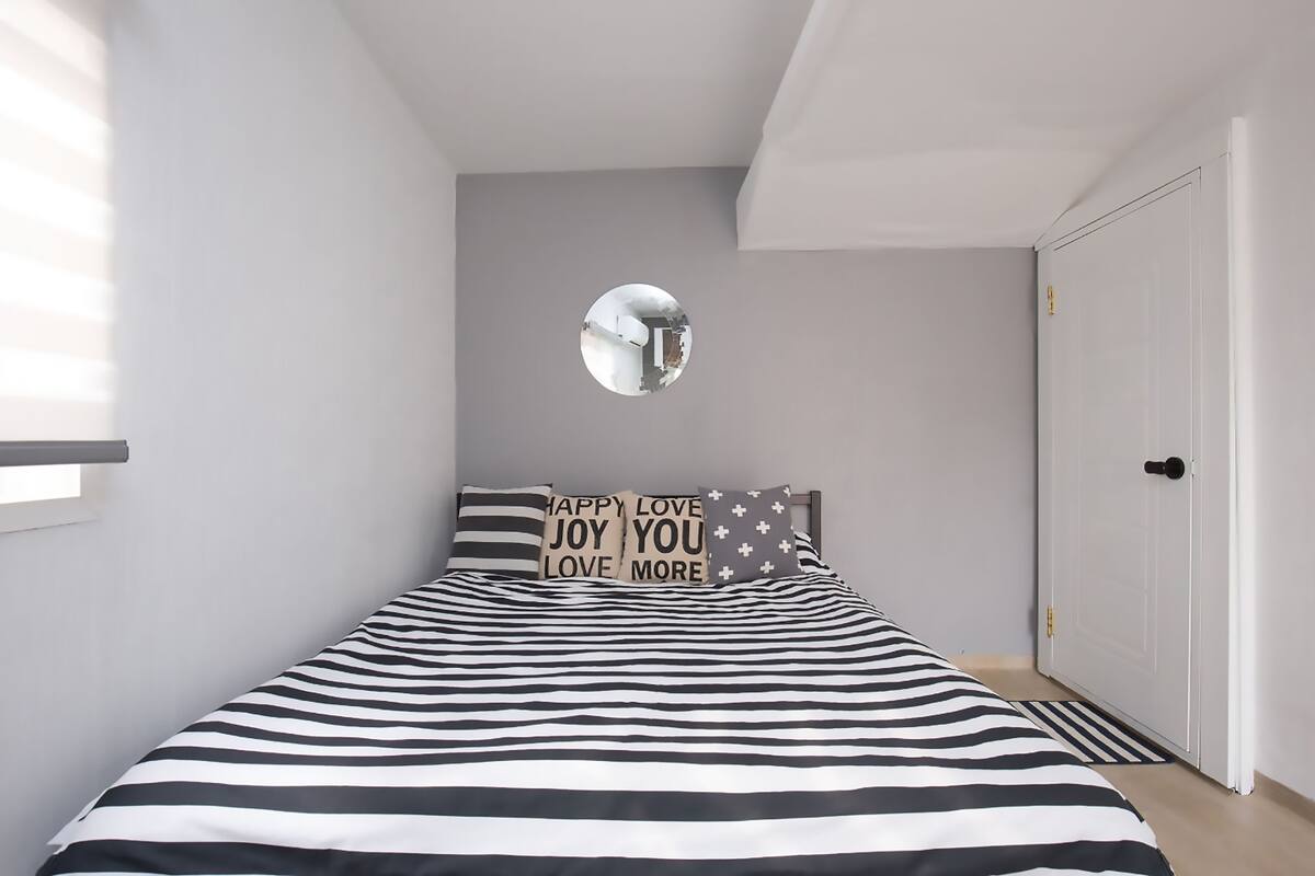 Familie studio, 2 slaapkamers, privébadkamer | Gratis wifi, beddengoed