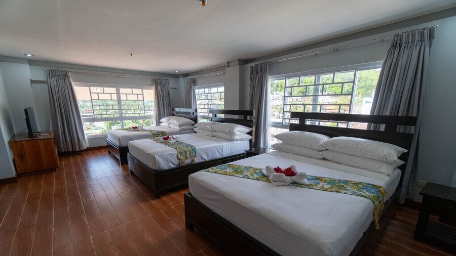 One Averee Bay Hotel