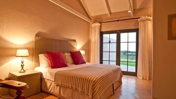Luxury Villa, 5 Bedrooms, Mountain View, Mountainside | 5 bedrooms, premium bedding, iron/ironing board, bed sheets
