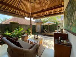 Televisión de pantalla plana, reproductor de DVD