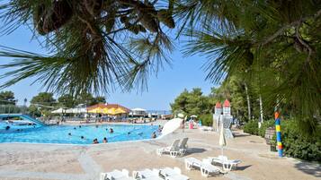 Außenpool (je nach Saison geöffnet)