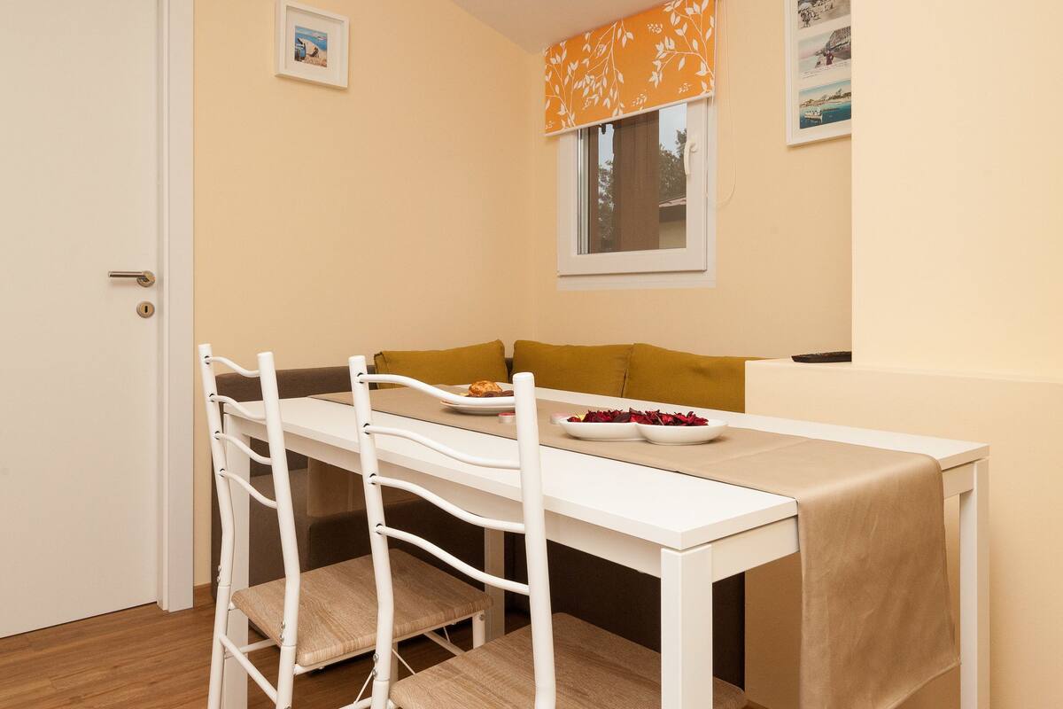Premium Mobile Home, 2 Bedrooms, Terrace (4) | Living room | 71-cm flat-screen TV with satellite channels, TV