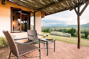 Terrace/patio - Montusi Mountain Lodge (Jagersrust)