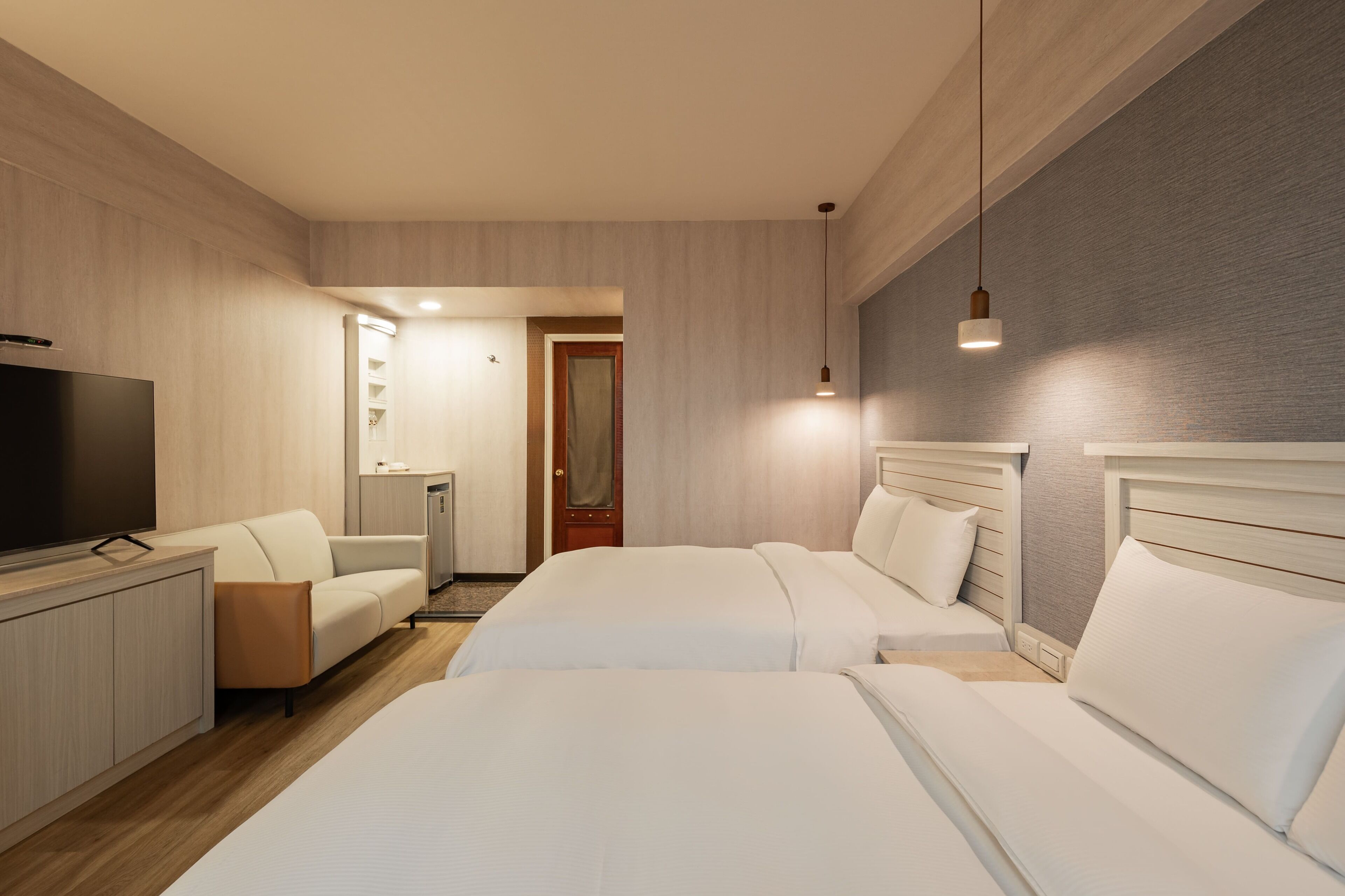 deluxe quadruple room | desk, soundproofing, iron/ironing board, free cots/infant beds