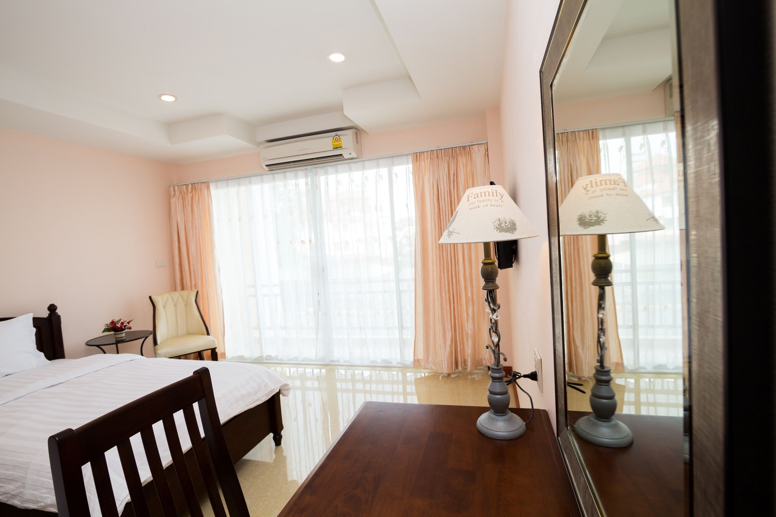 standard twin room | desk, rollaway beds, free wifi