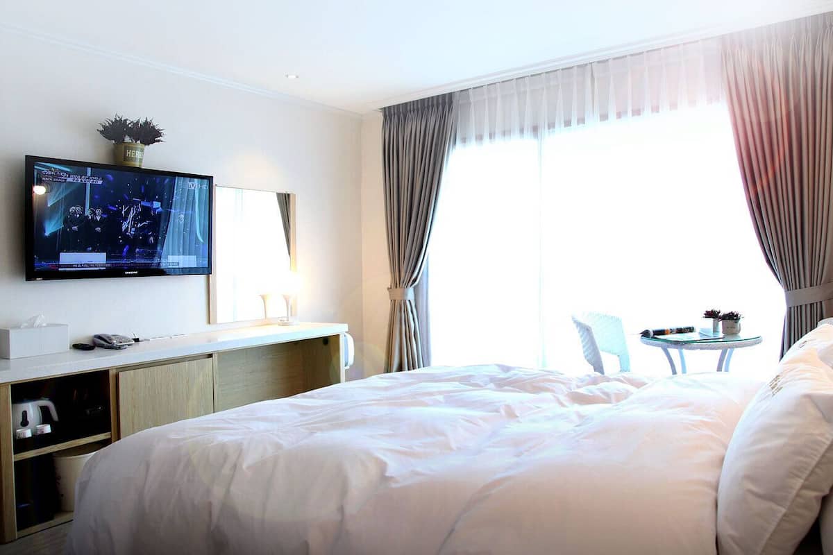Kamar Twin Standar | Wi-Fi gratis dan seprai linen