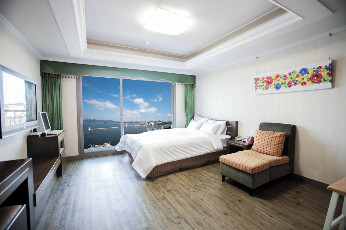 Suite Condo | Wi-Fi gratis dan seprai linen