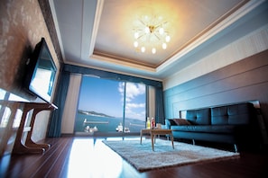 Royal Suite Condo | View from room