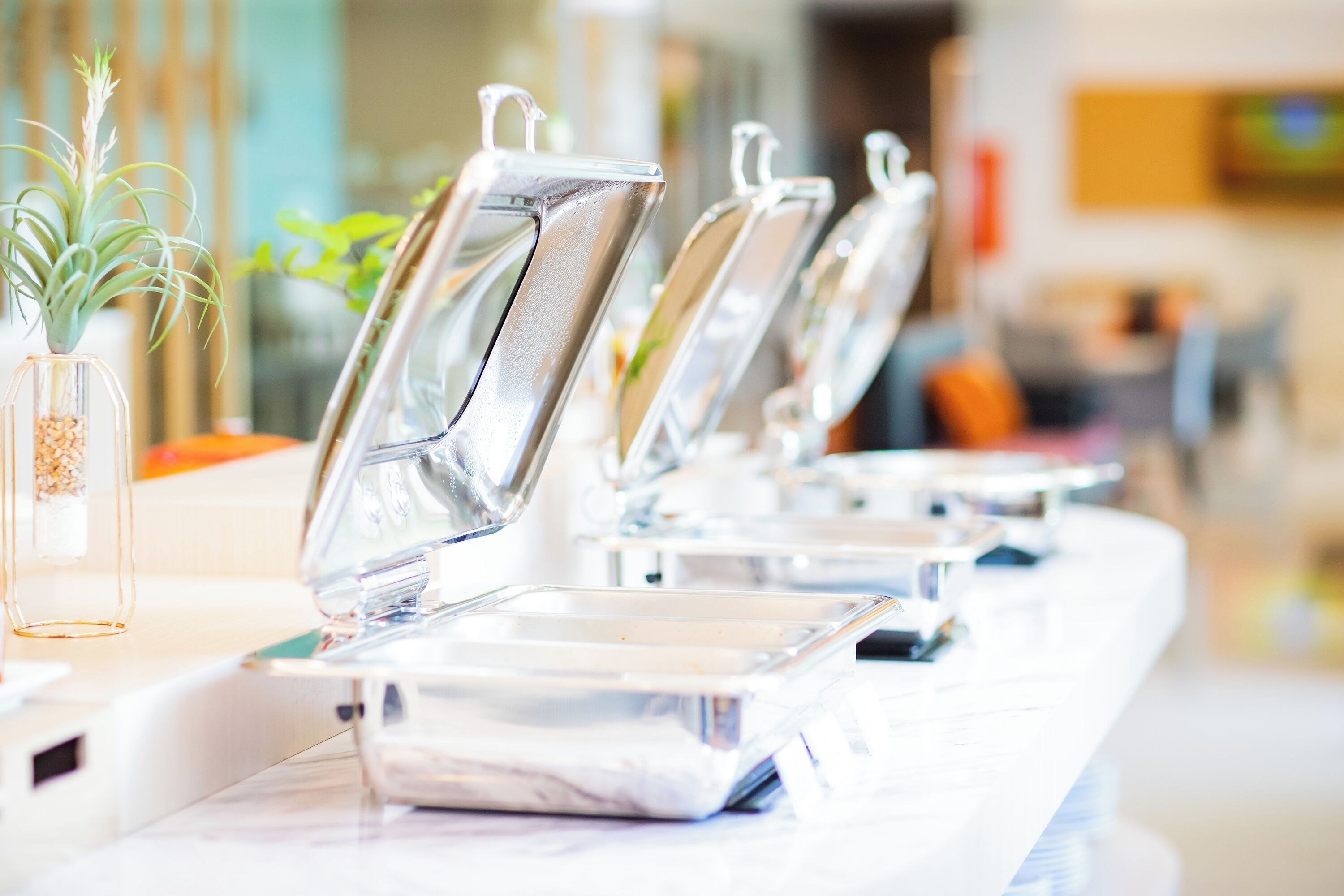 breakfast and lunch served, thai cuisine