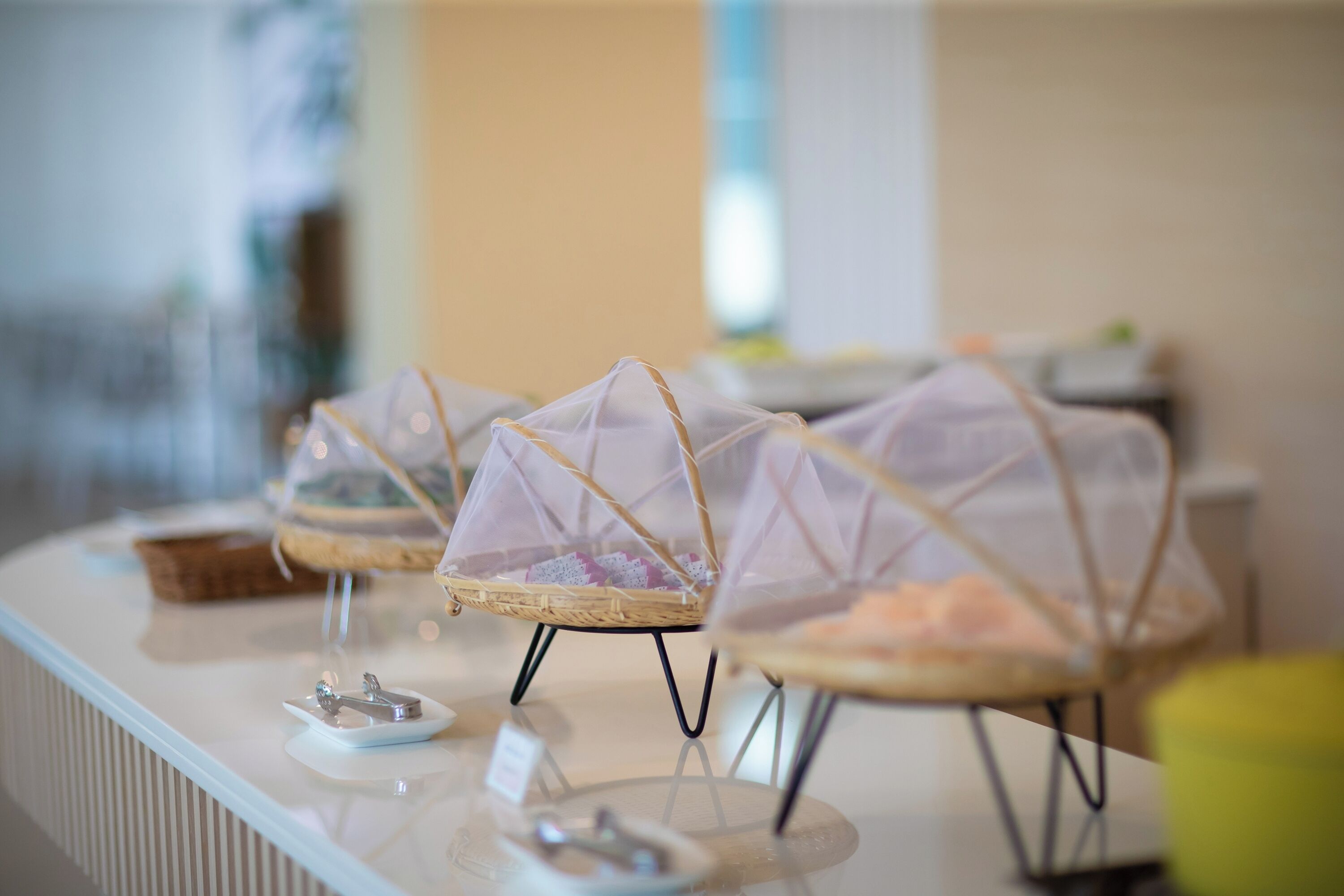 breakfast and lunch served, thai cuisine