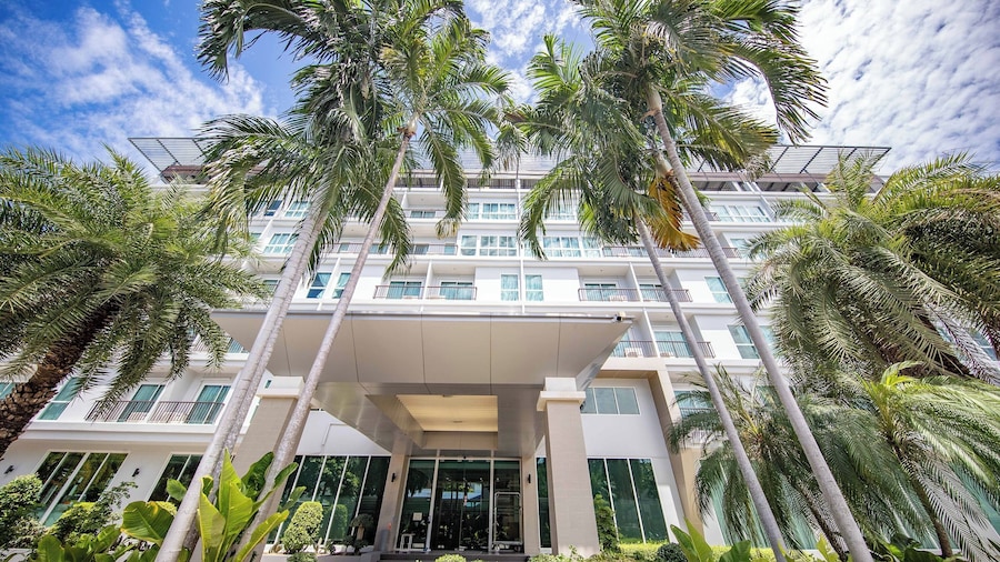 Phavina Hotel & Grand Boutique Rayong