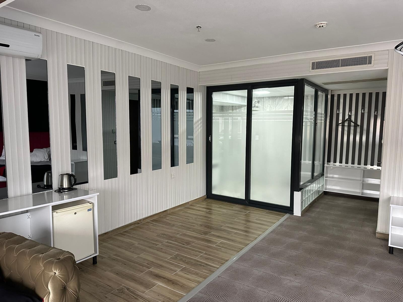 Suite Luxe, 1 lit double et 1 canapé-lit, salle de bains privée | Technologie